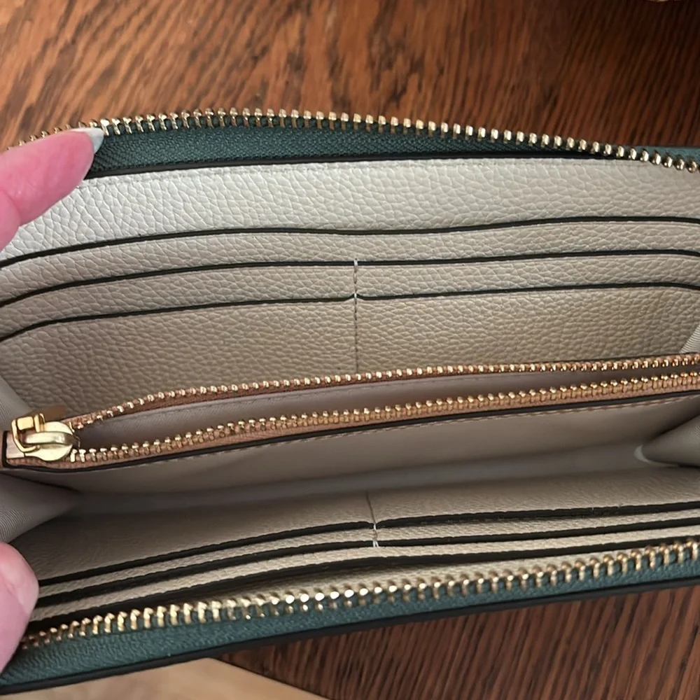 Tory Burch Perry Continental - Picture 6 of 6